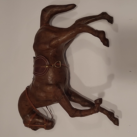 Vintage Hand Sculpted Leather Horse - Picture 5 of 12